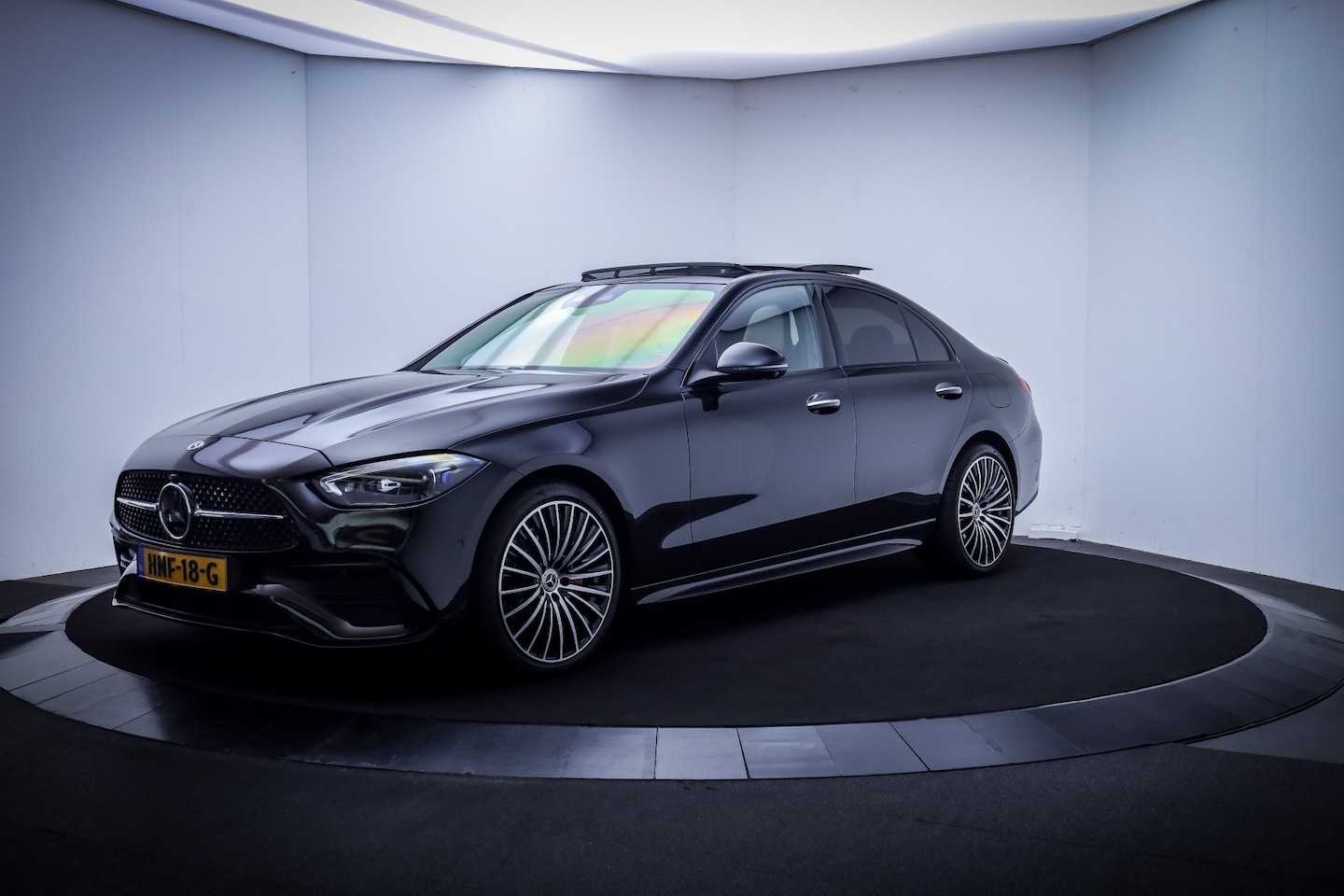 Mercedes-Benz C-klasse - 300e AMG Line Limited PANO | MEMORY | LEDER | 360 CAM | CARPLAY | BLINDSPOT | STOELVERW + - AutoWereld.nl