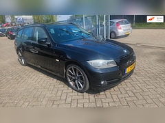 BMW 3-serie Touring - 318i High Executive M-PAKKET BJ.2010 MOTORSCHADE