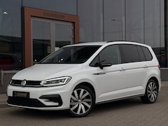 Volkswagen Touran - 1.5 TSI Highline Business R 7p | ACC | Achteruitrijcamera | Stoelverwarming V+A | Elek. Tr