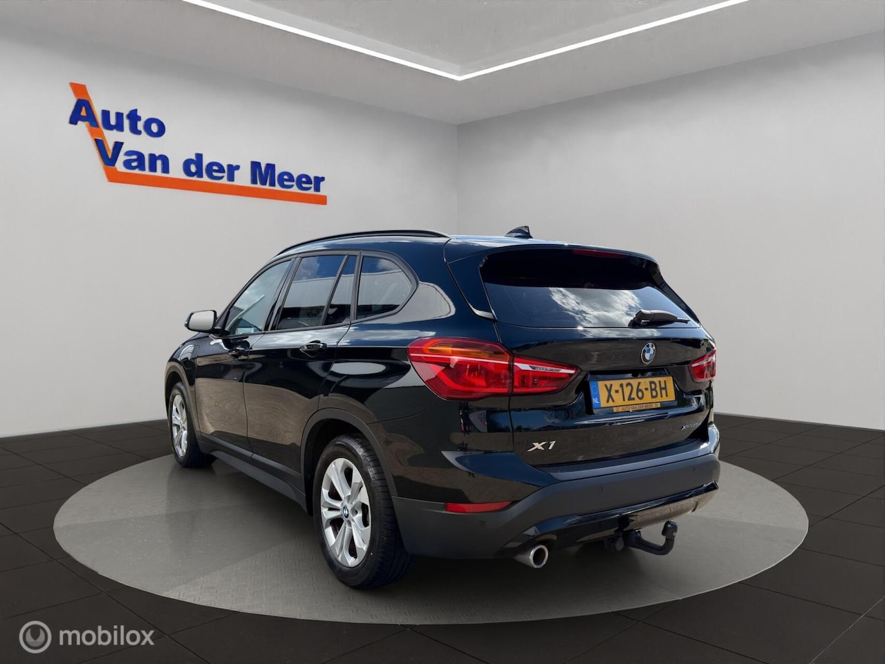BMW X1 - xDrive25e Business Edition Plus - AutoWereld.nl
