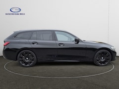BMW 3-serie Touring - 320i High Executive |19"|Trekhaak|