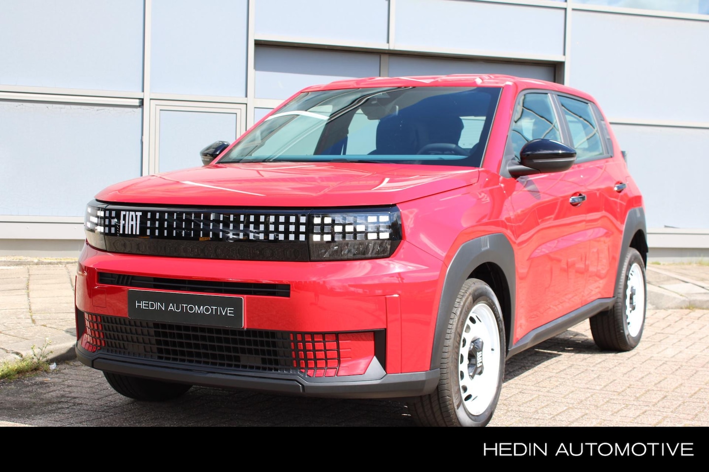 Fiat Grande Panda - RED 7.4 kW 44kWh | Airco | 16" | PDC Achter | Inclusief 3500 particuliere voorraad korting - AutoWereld.nl