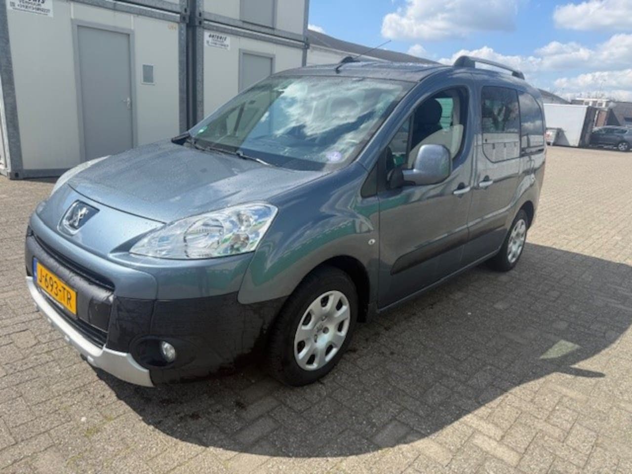 Peugeot Partner Tepee - 1.6 VTi XT Zonnedak, Airco, Nw APK - AutoWereld.nl