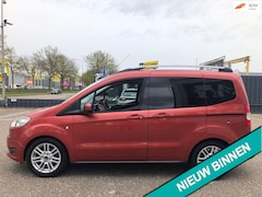 Ford Tourneo Courier - 1.0 Titanium NWE DISTR, SET