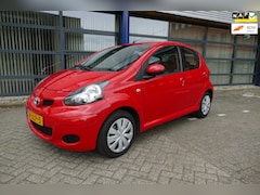 Toyota Aygo - 1.0-12V Comfort Apk 13-04-2027 53214KM NAP