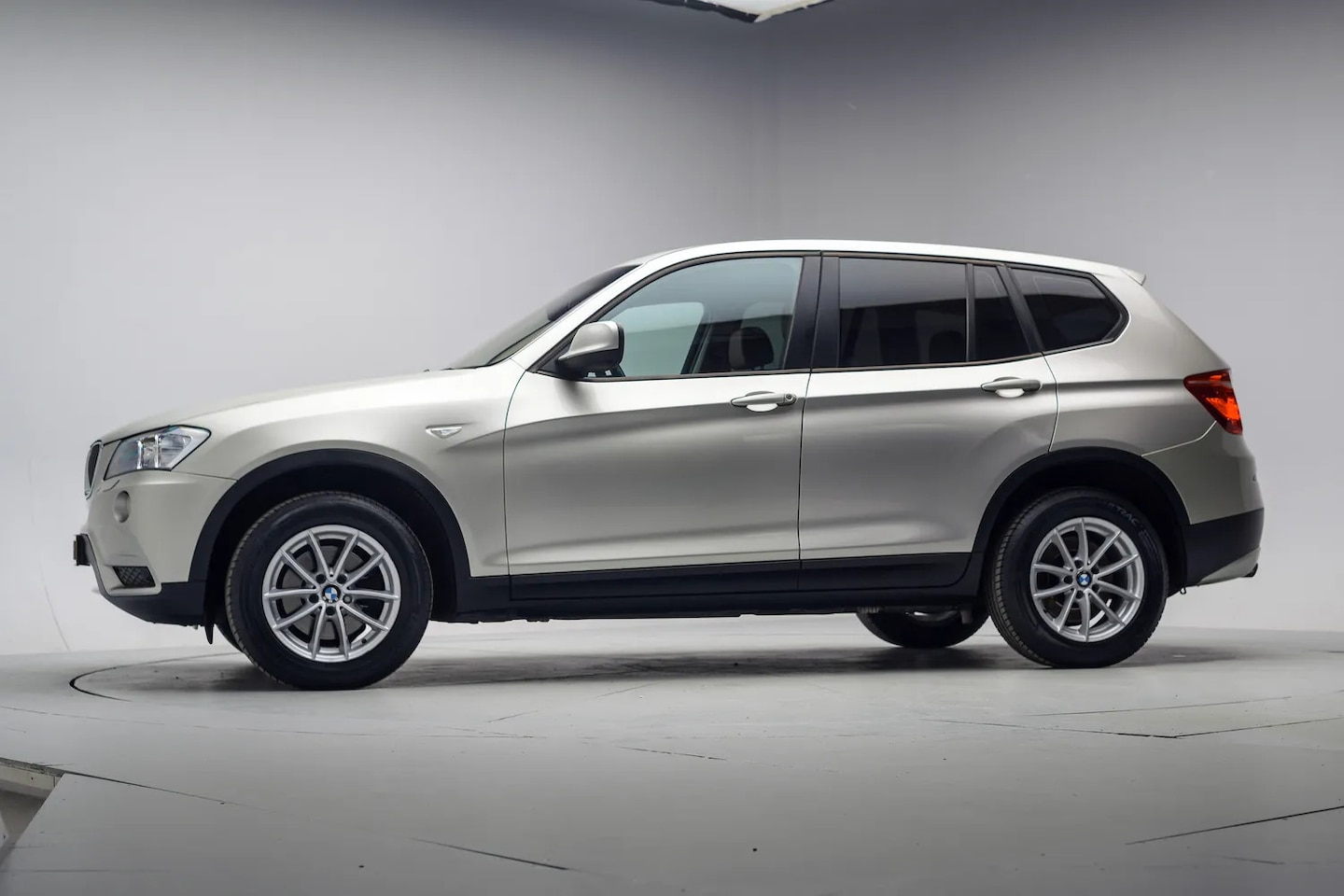 BMW X3 - xDrive20i High Executive Aut [ Xenon Leder Navi Trekhaak Stoelverwarming ] - AutoWereld.nl