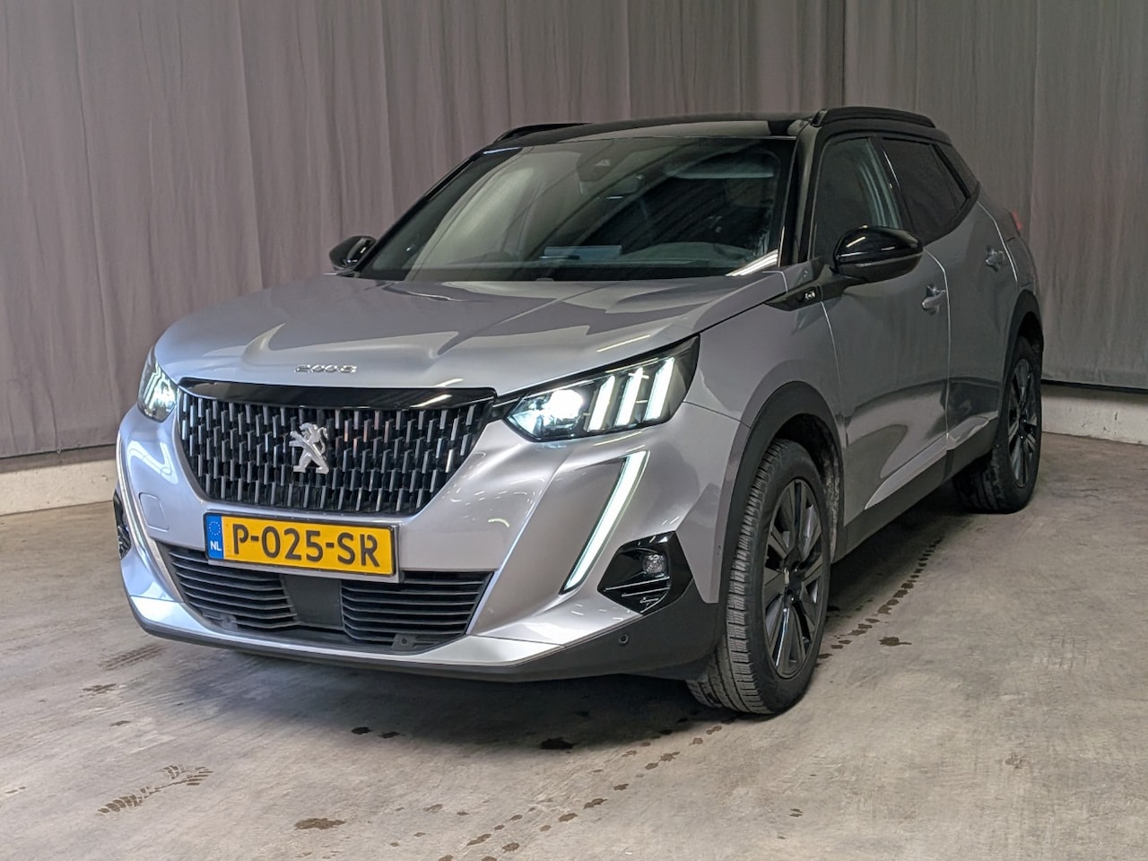 Peugeot 2008 - 1.2 Turbo GT Pack | Achteruitrijcamera | Airco (automatisch) | Connected services - AutoWereld.nl