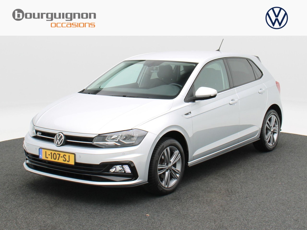 Volkswagen Polo - 1.0 TSi R-Line | Adaptive Cruise | Climatronic | CarPlay | Parkeersensoren | Navigatie | 1 - AutoWereld.nl