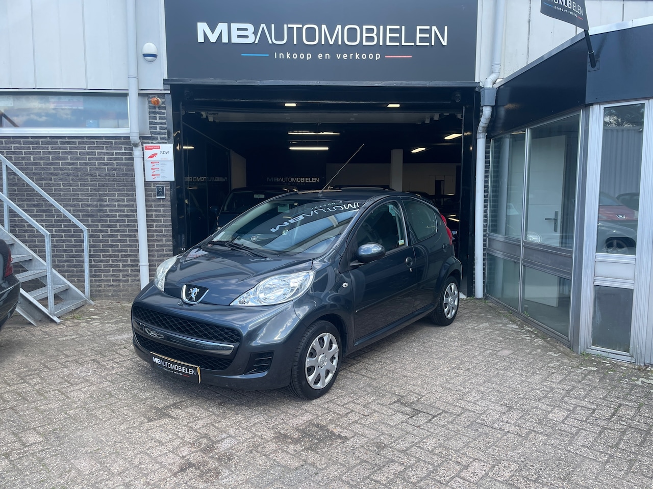 Peugeot 107 - 1.0-12V XS/ 5 Deurs/Automaat/59DKM/APK/Airco/NAP/2e Eigenaar! - AutoWereld.nl