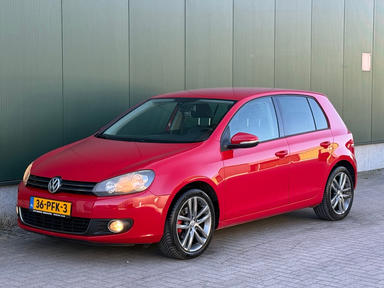 Volkswagen Golf - 1.2 TSI Highline BlueMotion 1.2 TSI Highline BlueMotion - AutoWereld.nl