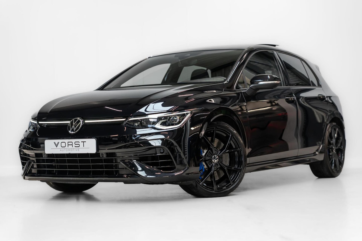 Volkswagen Golf - 2.0 TSI R 4Motion Performance Akrapovic PPF - AutoWereld.nl