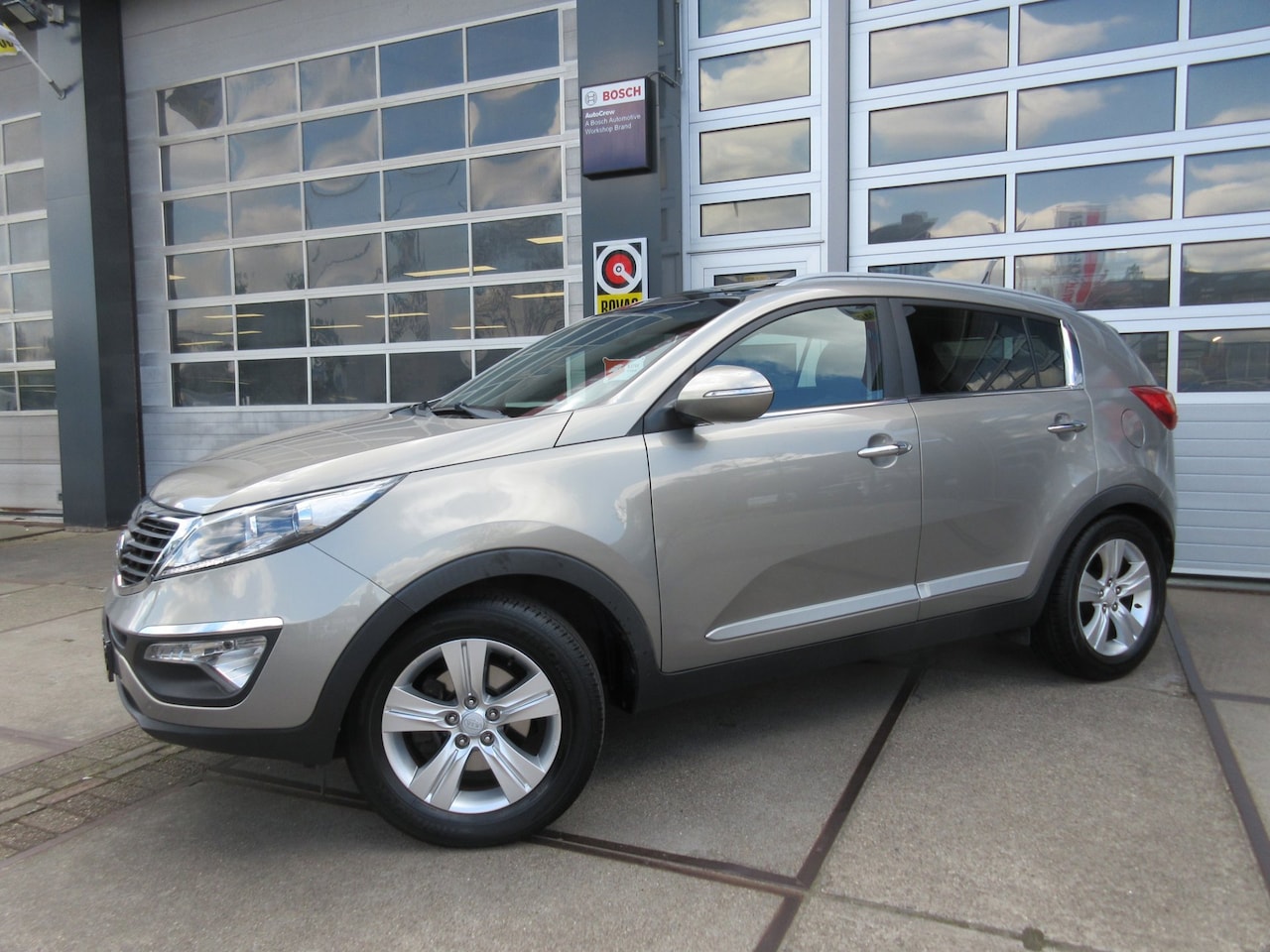 Kia Sportage - 1.6 GDI X-ecutive Plus Pack / Pano Dak / Trekhaak - AutoWereld.nl