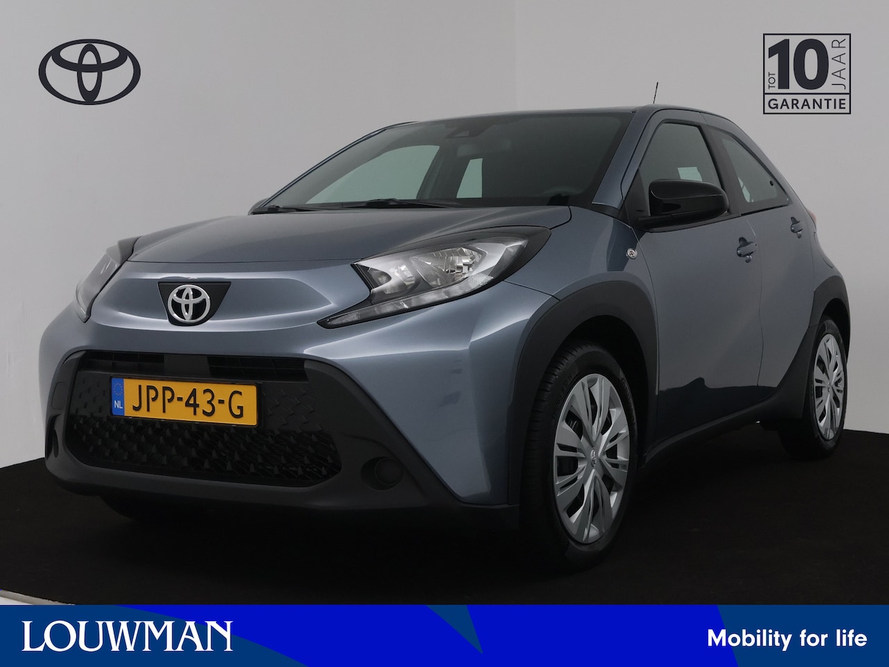 Toyota Aygo X - 1.0 VVT-i MT Play | All-season banden | Apple CarPlay / Android Auto (Navigatie) | - AutoWereld.nl
