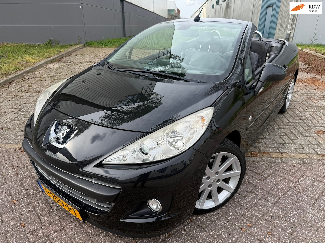 Peugeot 207 CC - 1.6 VTi Roland Garros*AIRCO*APK*NAP*CRUISE*STOEL VERWARMING*PARK SENSOREN - AutoWereld.nl