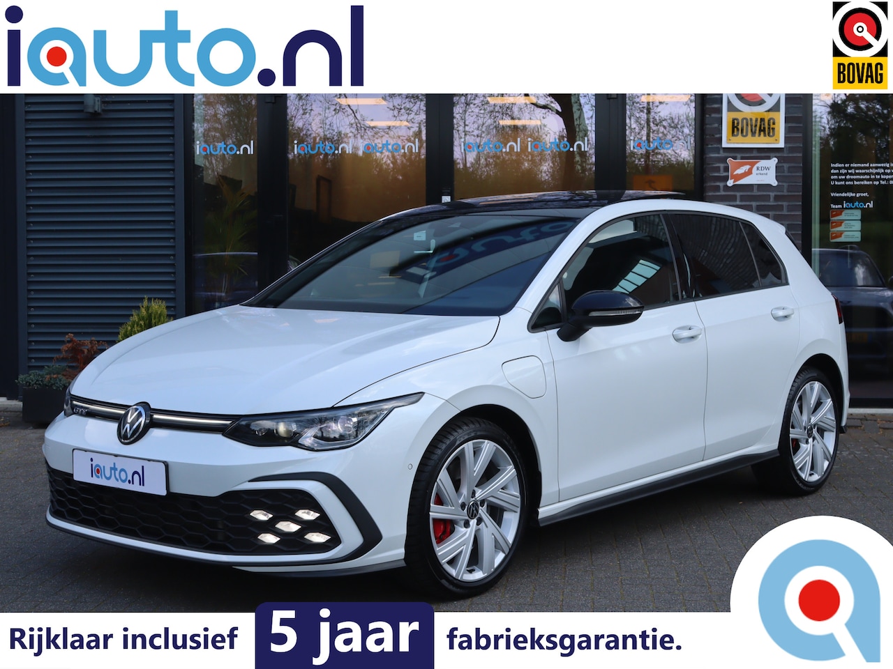 Volkswagen Golf - 1.4 eHybrid 245PK GTE Blackstyle Pano/IQ.Light/Headup/DCC/ACC/Camera/Keyless/18"/Trekhaak - AutoWereld.nl