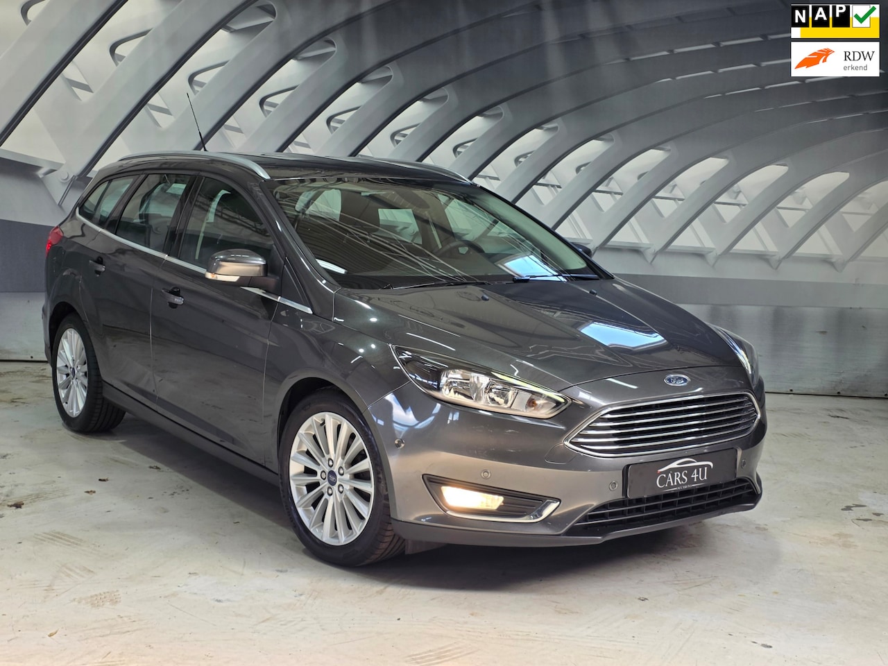 Ford Focus Wagon - 1.0 First Edition nwe koppeling en distributie - AutoWereld.nl