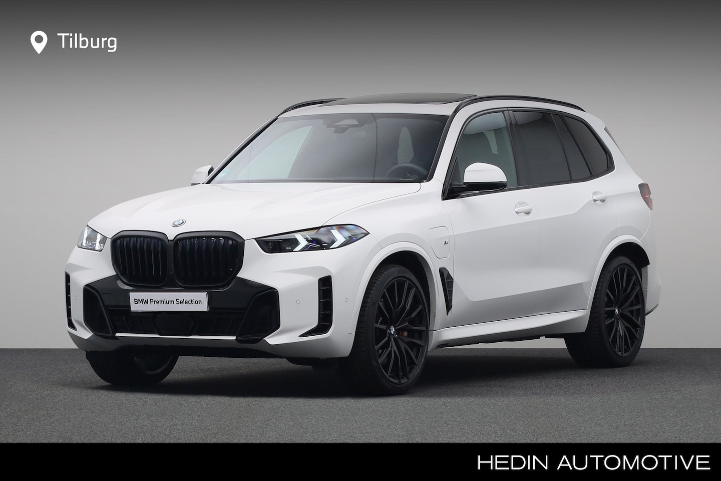 BMW X5 - xDrive50e M Sport Pakket Pro | 22 inch LM M Dubbelspaak (styling 742 M) in Jet Black | BMW - AutoWereld.nl
