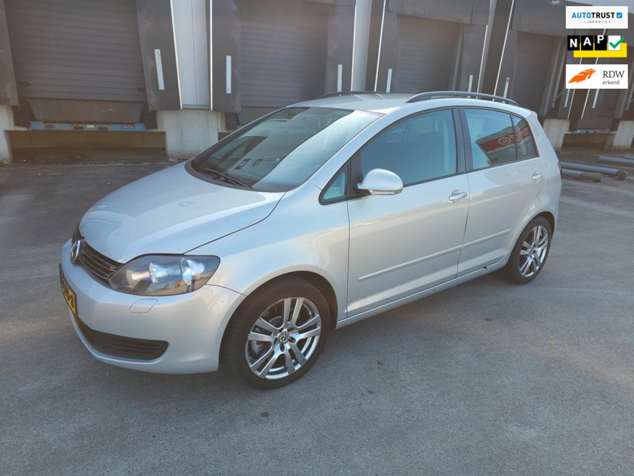 Volkswagen Golf Plus - 1.4 TSI Comfortline / Automaat / Trekhaak - AutoWereld.nl