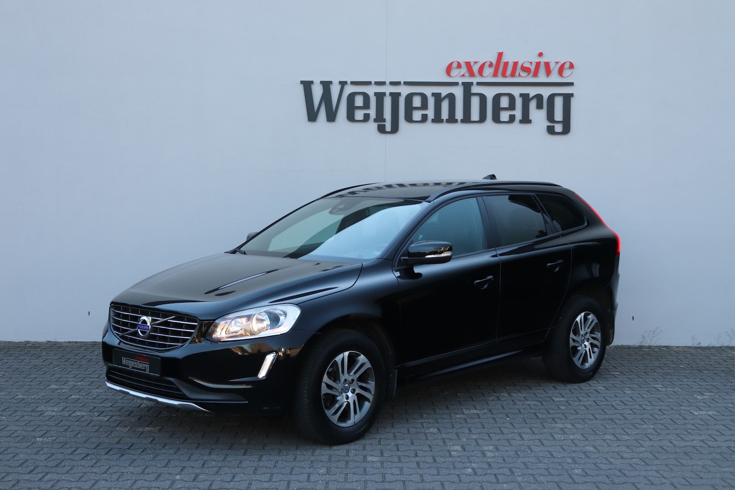 Volvo XC60 - 2.0 D3 FWD Trekhaak Leder - AutoWereld.nl