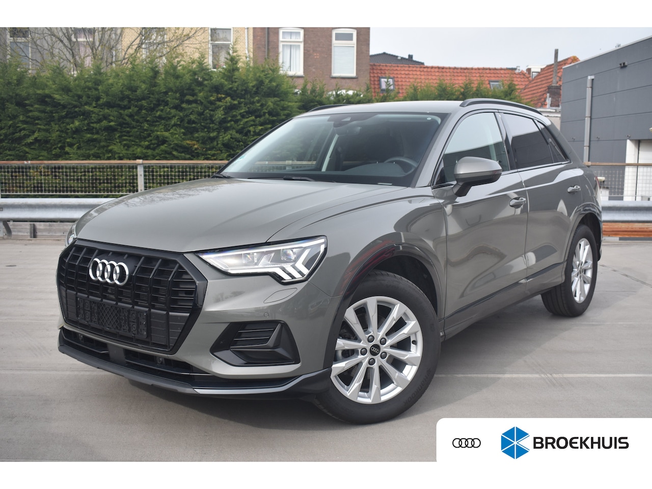 Audi Q3 - Advanced 35 TFSI S-tronic | Sportstoelen | Trekhaak | Optiek zwart | 18 inch | Privacy gla - AutoWereld.nl