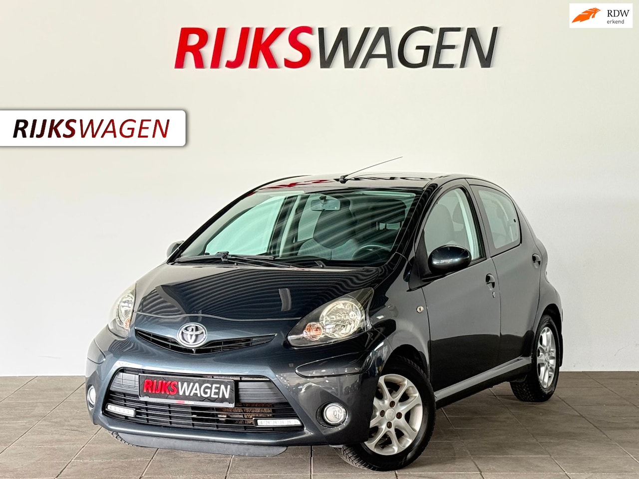Toyota Aygo - 1.0 VVT-i Aspiration LED/Velgen/Bluetooth/Airco - AutoWereld.nl