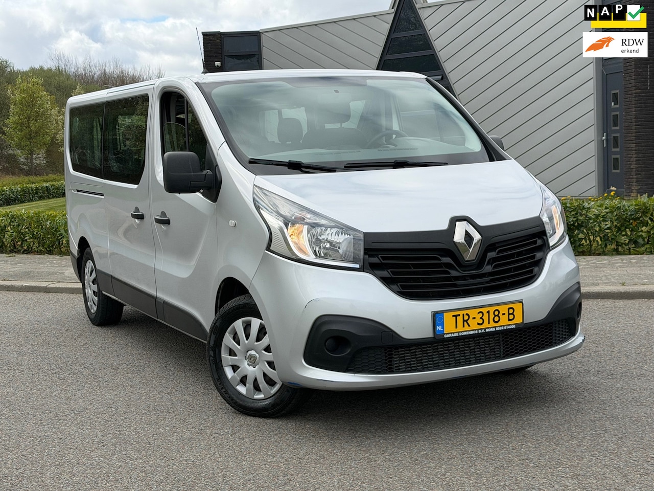 Renault Trafic Passenger - 1.6 dCi L2H1| Airco | Cruise | Radio | 9 persoons | - AutoWereld.nl