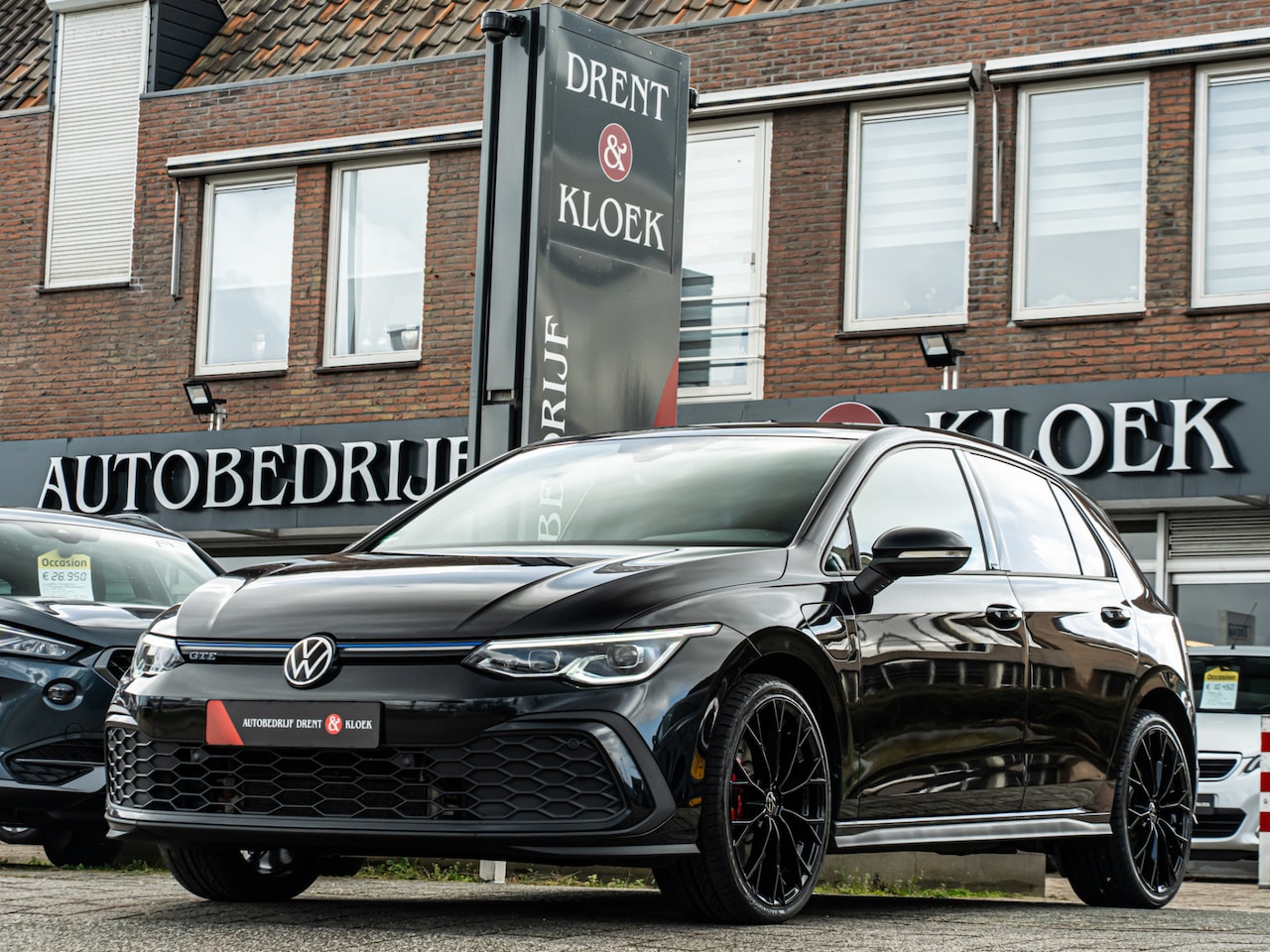 Volkswagen Golf - 1.4 eHybrid GTE CAMERA IG LIGHT STOELVERW 19 INCH VIRTUAL DASH - AutoWereld.nl
