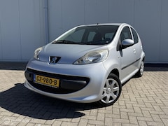 Peugeot 107 - 1.0 XR Airco Elektrische ramen 5-deurs Koppeling