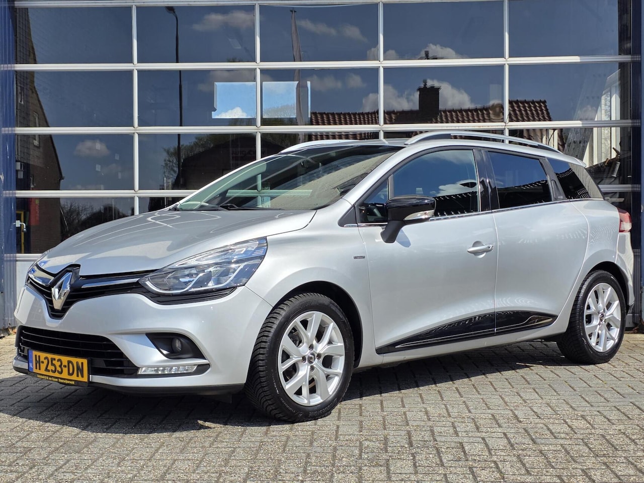 Renault Clio Estate - TCe 90 Limited - AutoWereld.nl