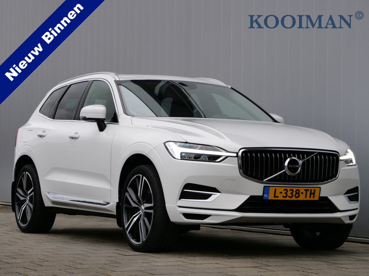 Volvo XC60 - 2.0 Recharge T6 AWD Inscription 340 Pk Automaat Navi / DAB / Apple Carplay / Trekhaak / 21 - AutoWereld.nl