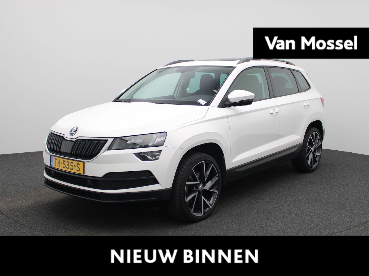 Skoda Karoq - 1.5 TSI ACT Ambition Business | Apple Carplay / Android Auto | Panoramadak | Stoelverwarmi - AutoWereld.nl