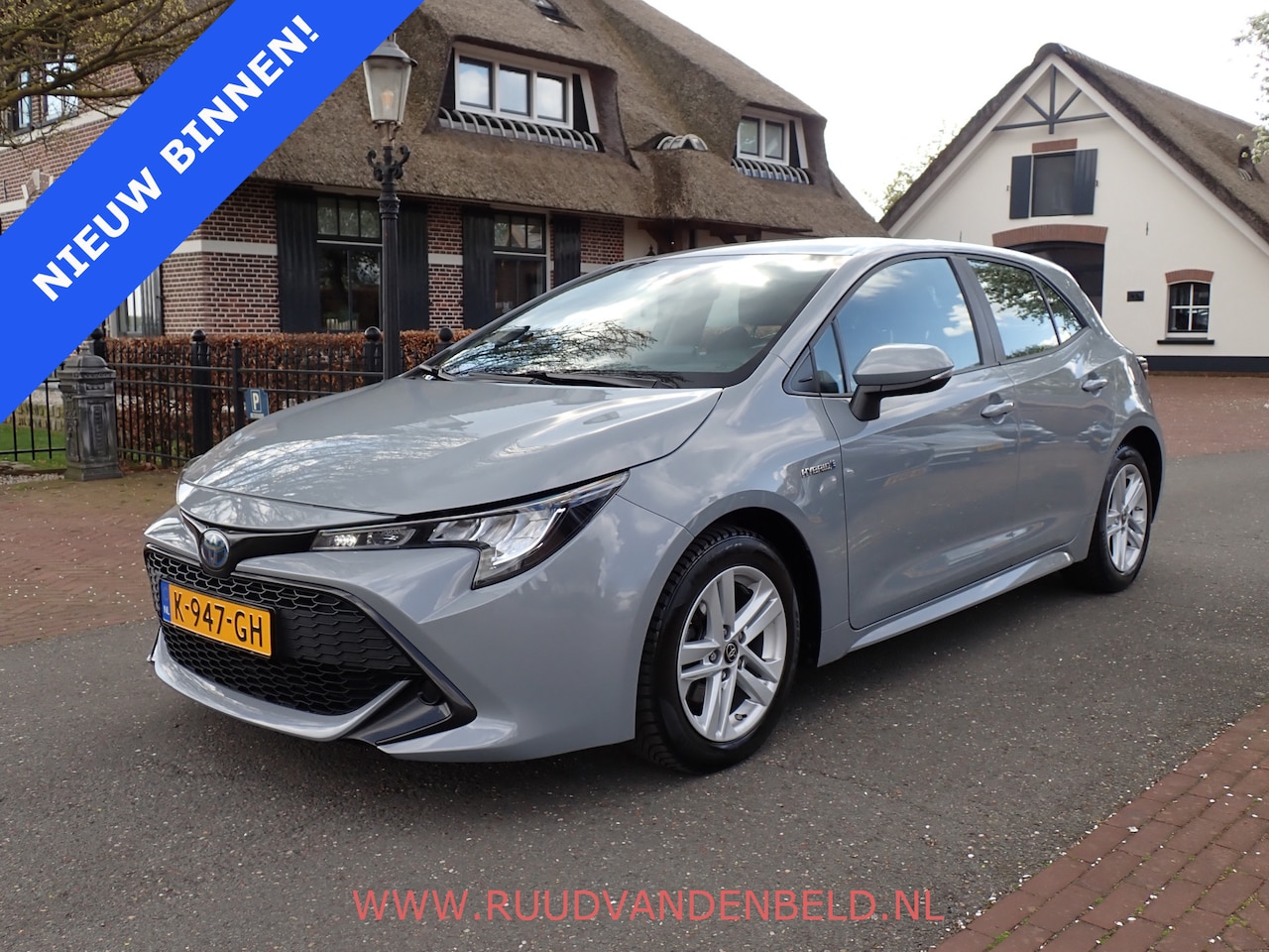 Toyota Corolla - 1.8 Hybrid Business CAMERA / CARPLAY / TREKHAAK / ACC - AutoWereld.nl