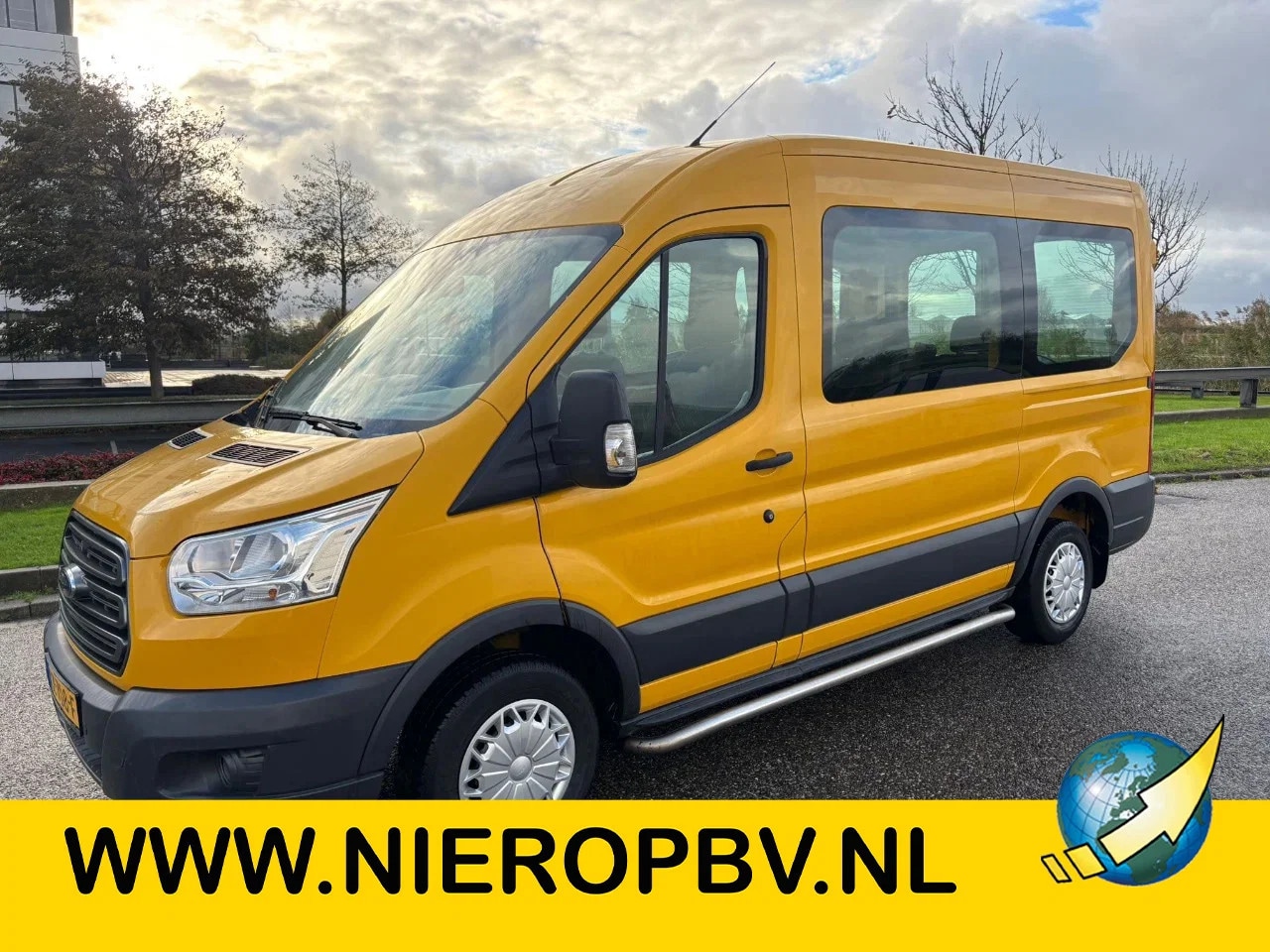 Ford Transit Kombi - 2.0TDCI L2H1 8+1 Personenbus Airco Cruisecontrol EURO 6 PRIJS INCLUSIEF BTW BPM - AutoWereld.nl