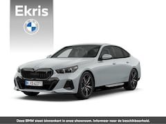 BMW i5 - eDrive40 M Sport Edition M Sportpakket Pro | Innovation Pack | Travel Pack | Comfort Pack