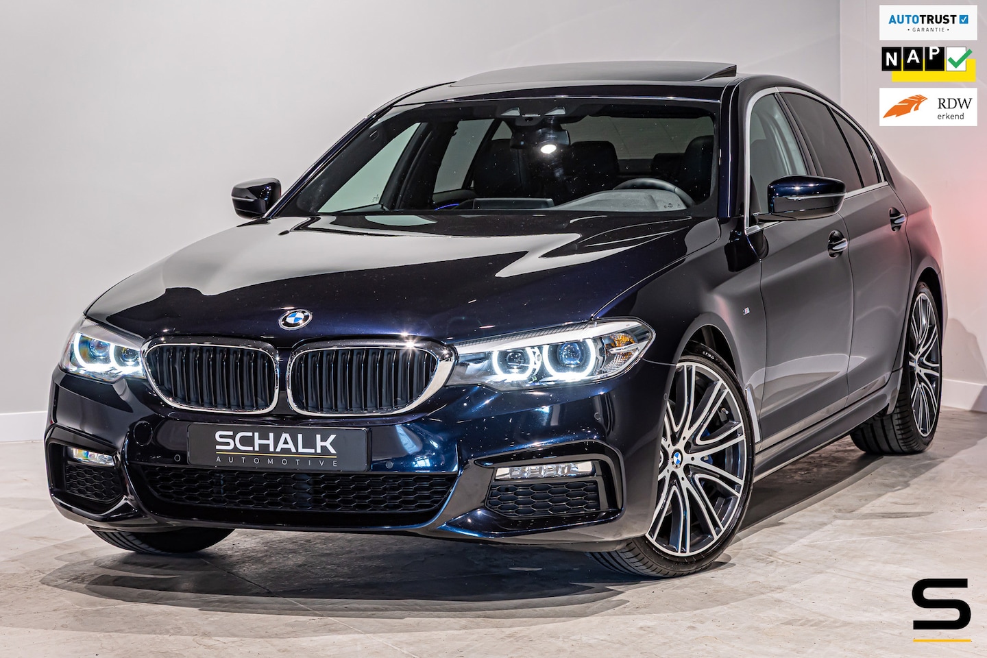 BMW 5-serie - 530i Executive|M-sport|NAP|Pano|Leder|Dealerond - AutoWereld.nl