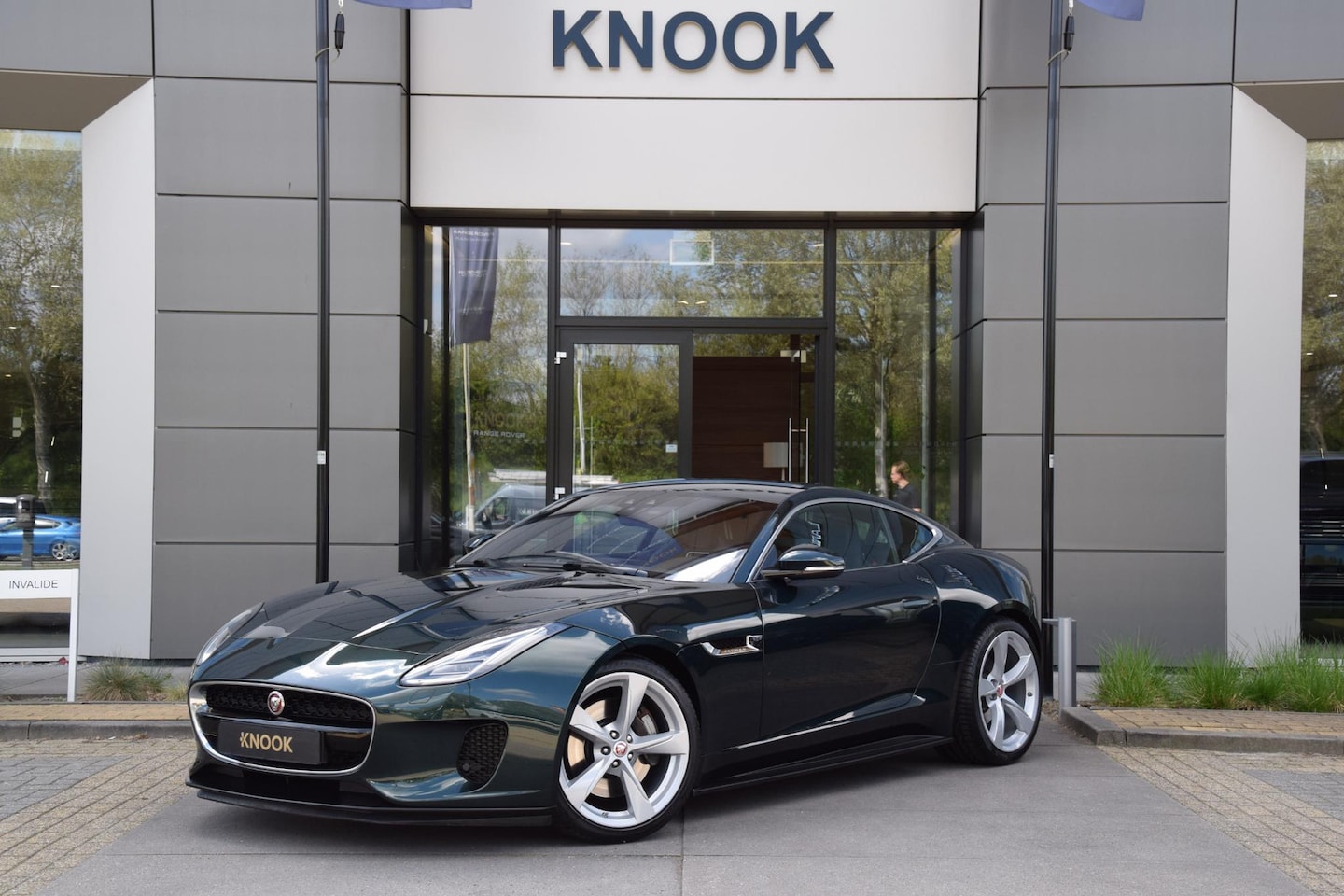 Jaguar F-type - 3.0 V6 RWD R-Dynamic | British Racing Green | - AutoWereld.nl