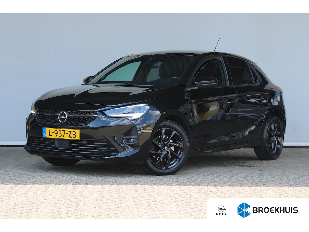 Opel Corsa - 1.2 GS Line | Achteruitrijcamera | Navigatie | Cruise control | Keyless | Apple Carplay/ A - AutoWereld.nl