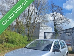 Volkswagen Golf - 1.4-16V Comfortline