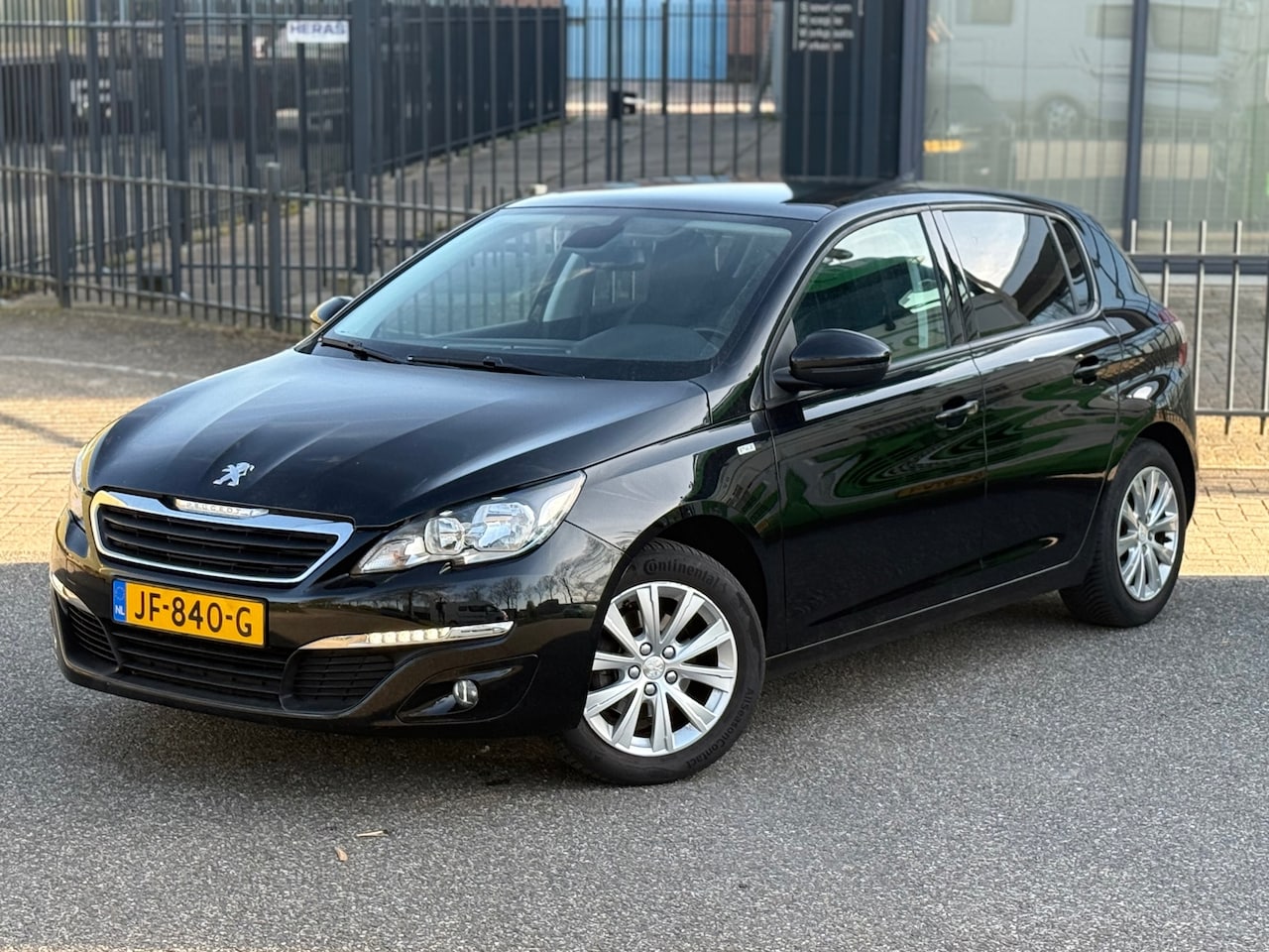 Peugeot 308 - 1.2 PureTech Style 1.2 PureTech Style - AutoWereld.nl