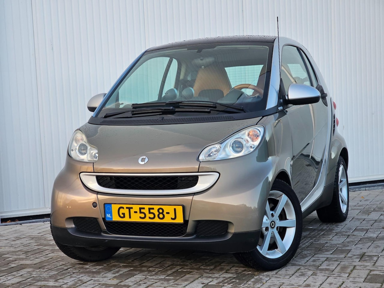 Smart Fortwo - 1.0 Limited One edit. Leer/Stoelverw./Pano Nette auto! - AutoWereld.nl