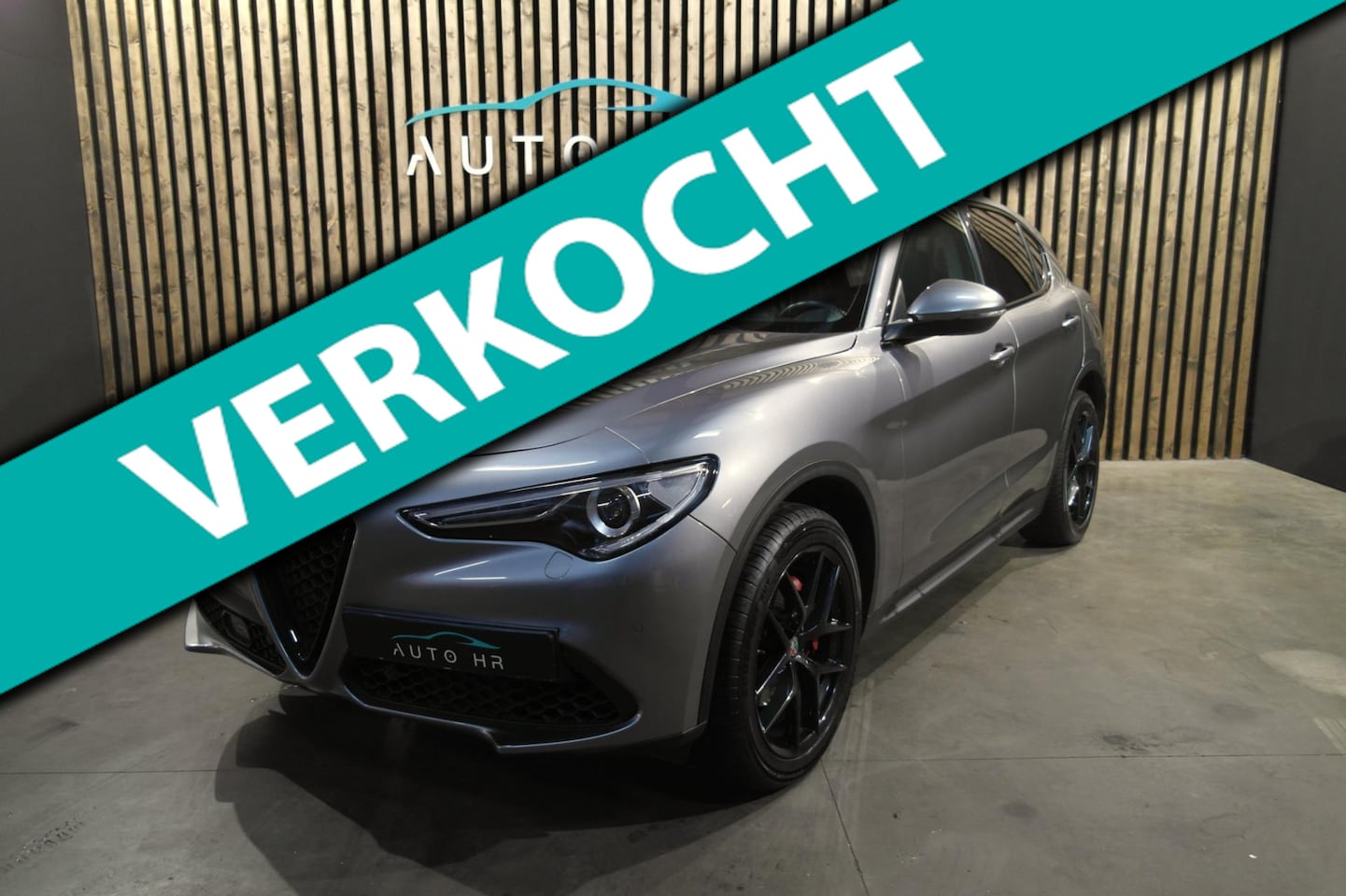 Alfa Romeo Stelvio - 2.0T 280pk Q4 Panoramadak 20'' Black - AutoWereld.nl