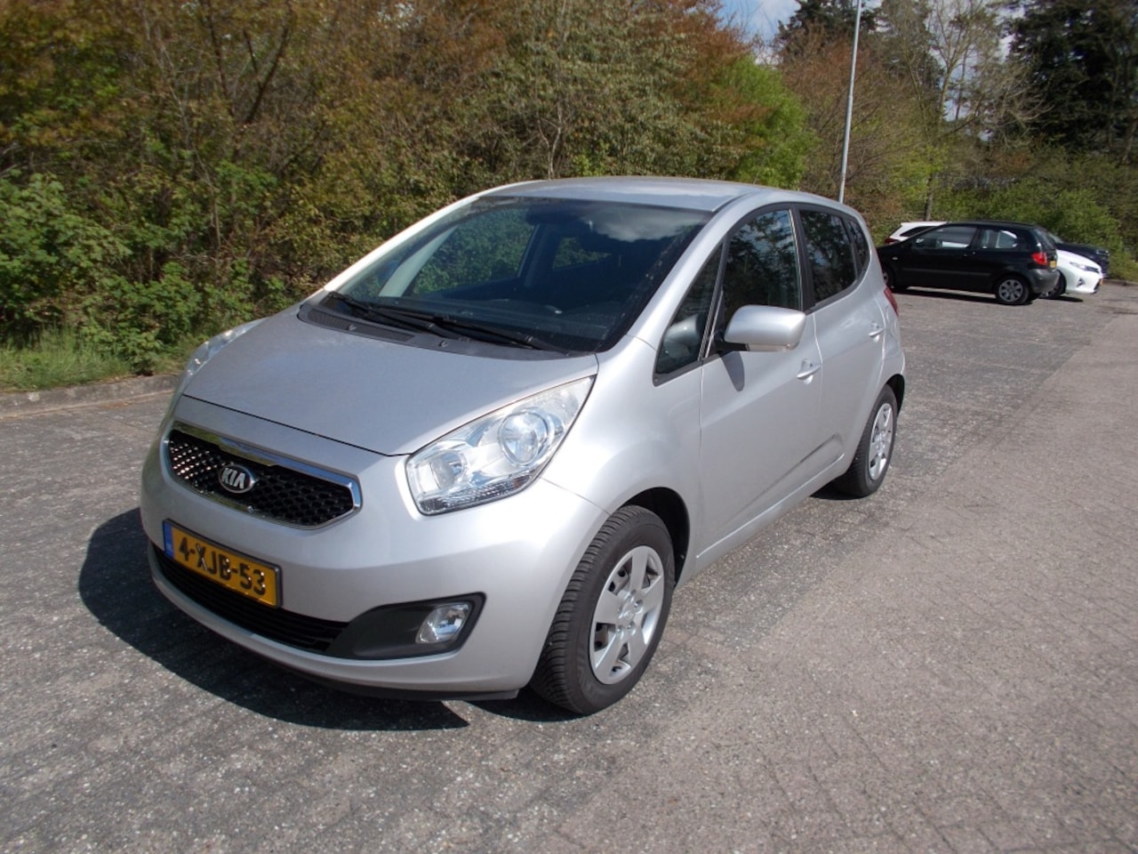 Kia Venga - 1.4 CVVT ExecutiveL. - AutoWereld.nl