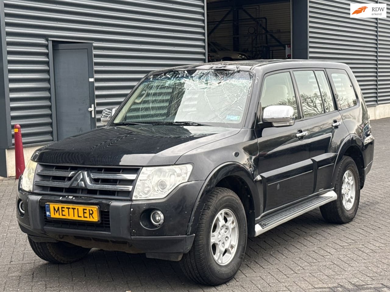 Mitsubishi Pajero - 7 persoons 3.0 V6 2.972cc 133kW (181pk) 4x4 - AutoWereld.nl