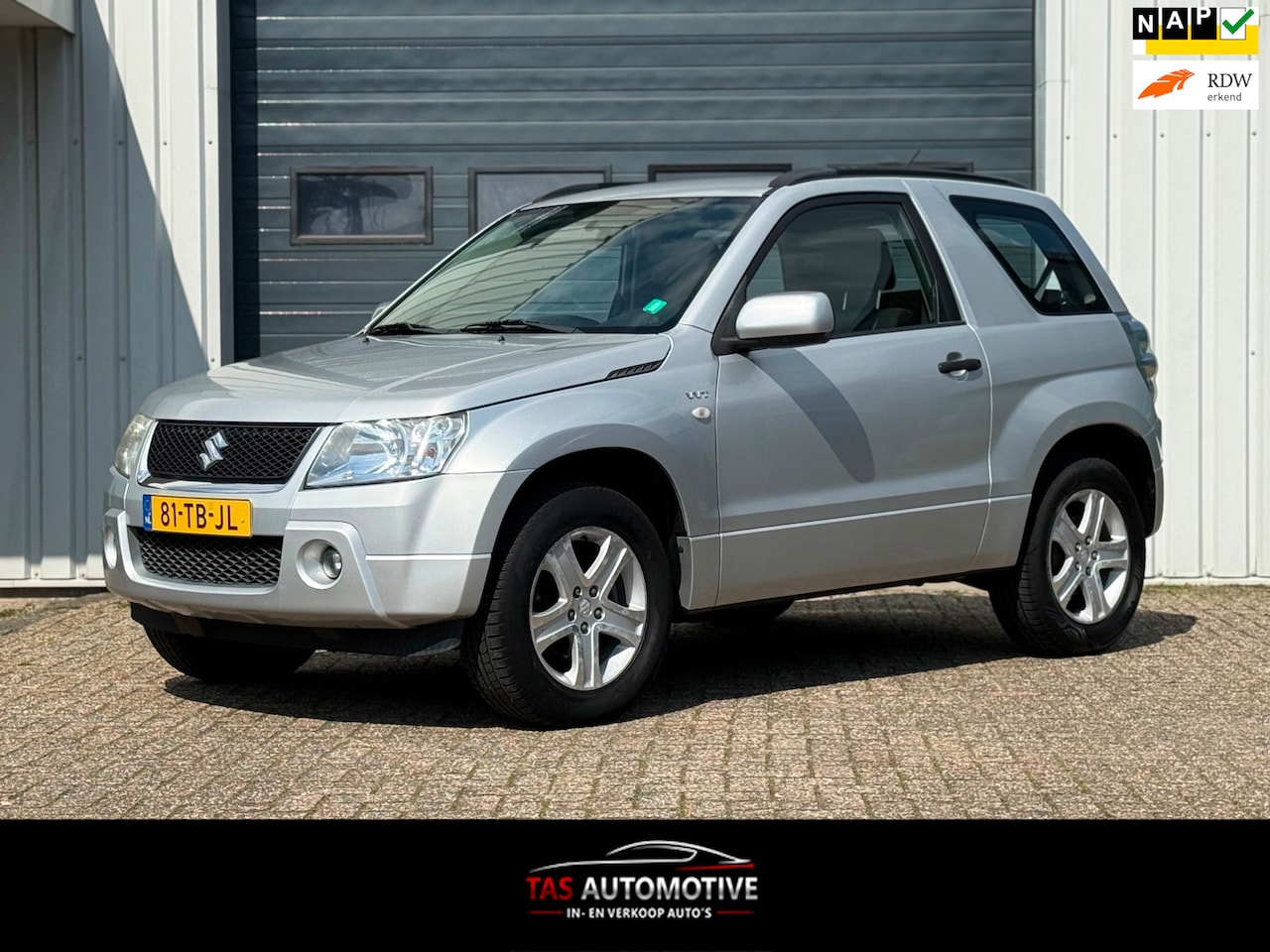 Suzuki Grand Vitara - 1.6-16V Exclusive 4x4 / 2e EIG / CLIMA - AutoWereld.nl