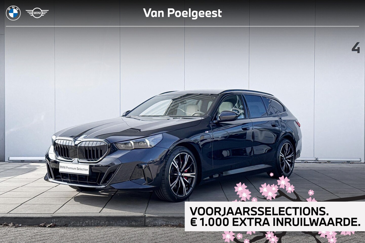 BMW 5-serie Touring - 550e xDrive / Driving Assistant Professional / Glazen Panoramadak / Harman-Kardon / Head-U - AutoWereld.nl