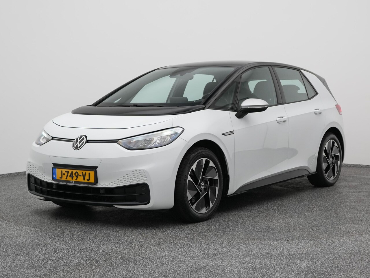 Volkswagen ID.3 - First 58 kWh | ADAPTIVE | STOEL- EN STUURVERW. - AutoWereld.nl