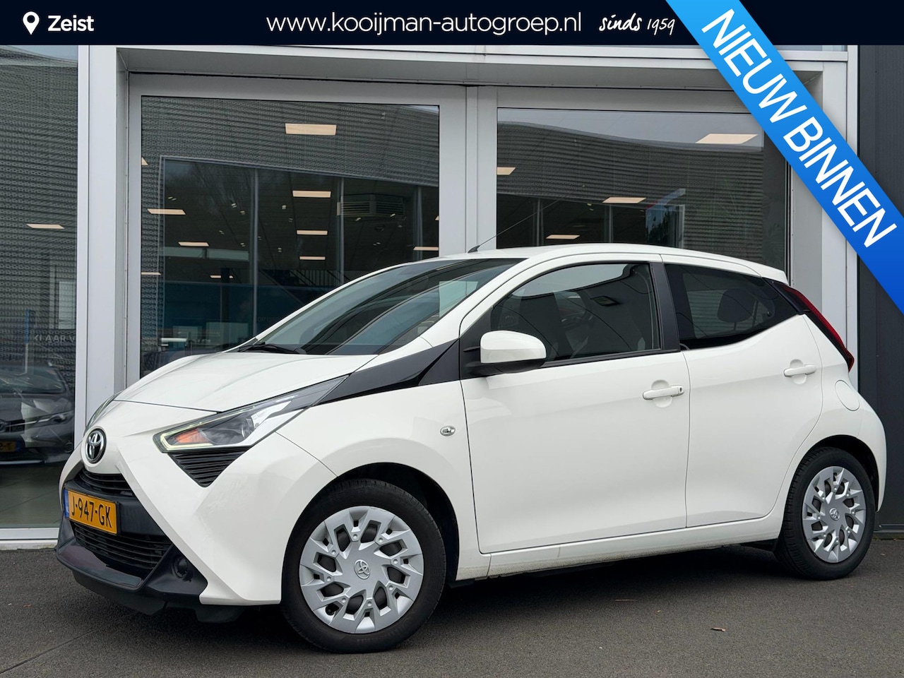 Toyota Aygo - 1.0 VVT-i x-play Airco | Parkeercamera | NL auto | Apple/Android carplay - AutoWereld.nl