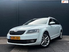 Skoda Octavia Combi - 1.2 TSI | Navi | Stoelverwarming | Elektrische Achterklep