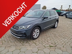 Volkswagen Tiguan - 1.4 TSI eHybrid Elegance lederen bekleding elektrische stoelverstelling met geheugen panor