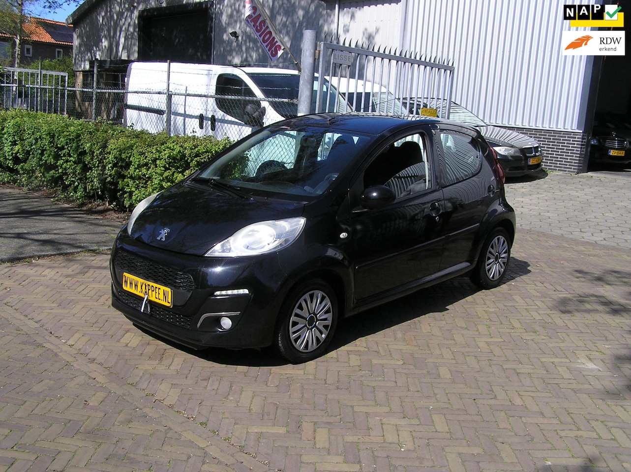 Peugeot 107 - 1.0 Active nap pas airco nieuwe apk - AutoWereld.nl